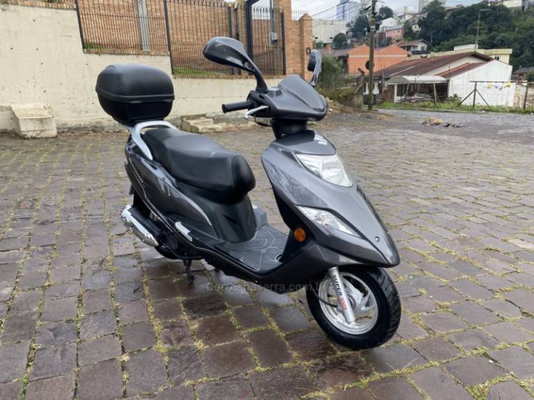 SUZUKI - BURGMAN - 2015/2016 - Cinza - R$ 8.900,00